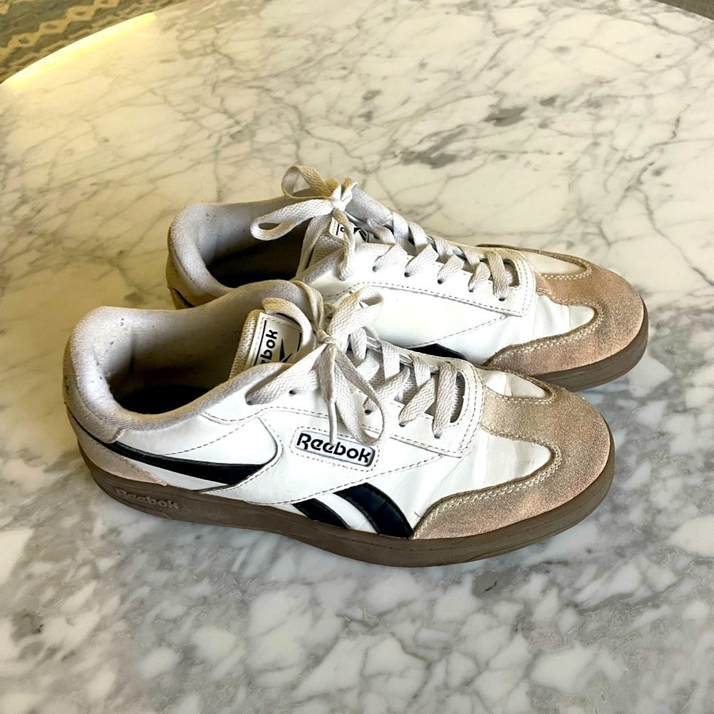 Reebok Classic White & Tan Sneakers Size 8.5